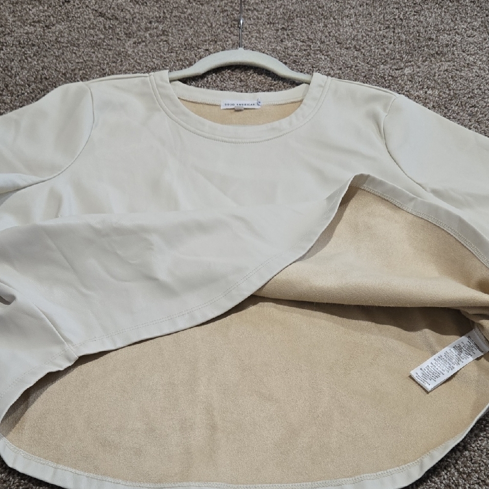 Good American Beige Short Sleeve Faux Leather Crop Size XL - Picture 8 of 8